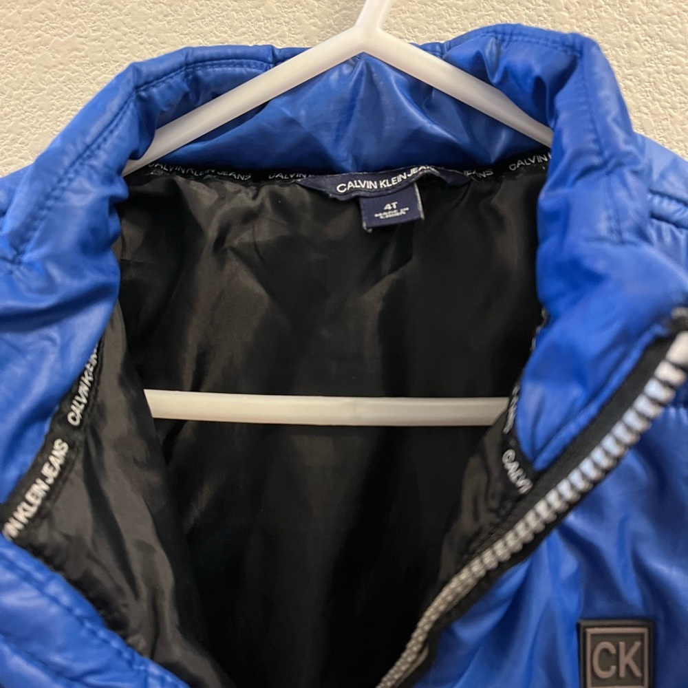NWOT Calvin Klein Jeans Puffer Vest 4T - Picture 2 of 4